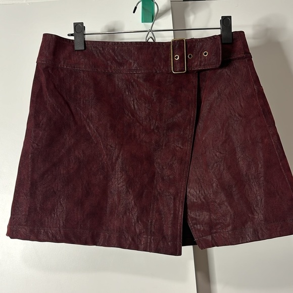 Free People Ari Wrap Skirt Wine size 12 NWT - Picture 6 of 8